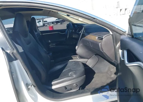 2013 Tesla Model S из США, поврежденный, VIN 5YJSA1CN5DFP08187